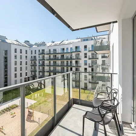 Angielska Grobla Old Town *