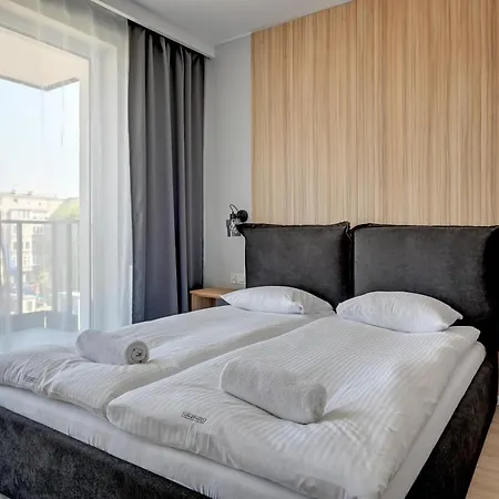 Angielska Grobla Old Town